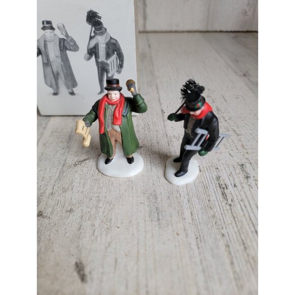 Dept 56 55697 Town crier chimney sweep heritage village accessory Xmas - Picture 1 of 5
